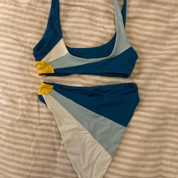 L*Space Lizzie Luca Bikini Set Sunburst - Size Small - Top and Bottom - Picture 7 of 7